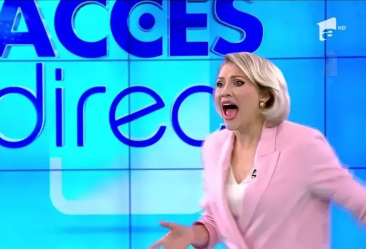 Vlăduța Lupău s-a fotografiat în timp ce își alăptează băiețelul: "Profit să stau cu Iair"