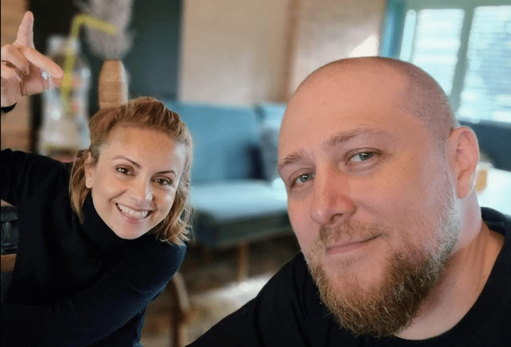 Adela Popescu a postat o imagine emoționantă cu tatăl ei. Doru Popescu și-a serbat ziua de naștere: „Te iubim”