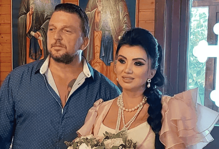 Ruby a purtat o rochie din folie alimentară la VIVA! Influencers Party 2022: "Nu există mai sustenabil de atât"