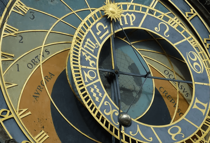 Cât costă casa natală a lui Arsenie Boca. Gigi Becali nu o mai cumpără