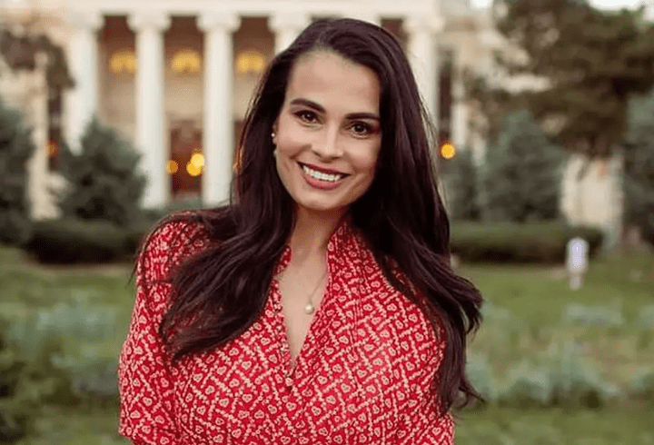 Mădălina Ghenea a dansat lasciv, doar în lenjerie intimă, pentru Sophia Loren. A postat totul pe Instagram: "Un simbol al senzualității"