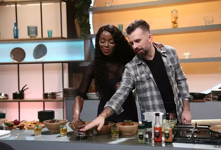 Maria, fiica adoptată de Victor Ponta și Daciana Sârbu, a împlinit 8 ani: "Familia ta este aici pentru tine"