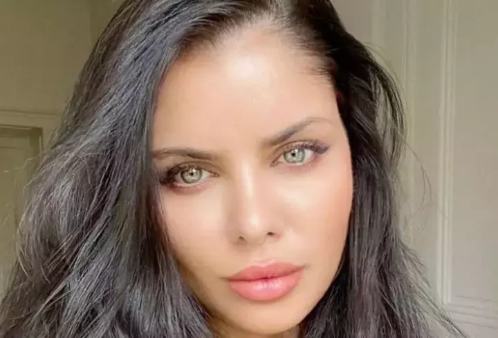 cum-arata-ileana-lazariuc-in-costum-de-baie-la-40-de-ani