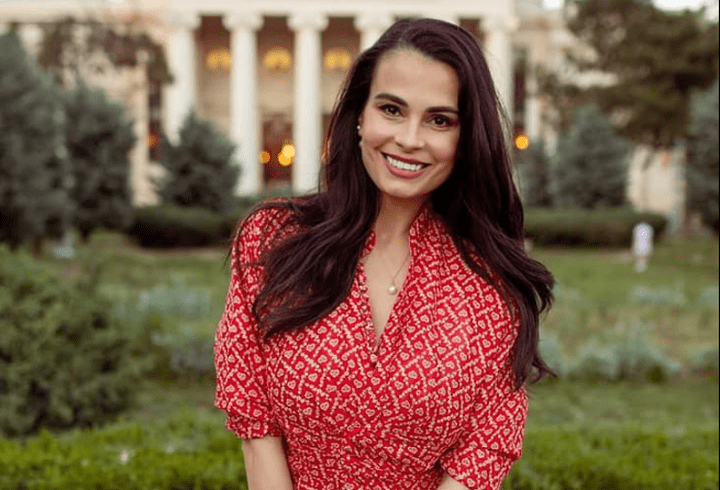 Cum arată Elena Băsescu după ce s-a spus că ar fi exagerat cu operațiile estetice