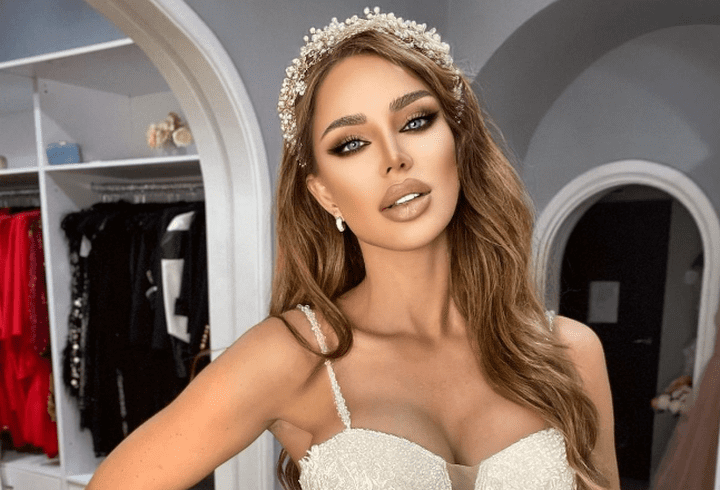 Florinel Coman și Ioana Timofeciuc și-au botezat fetița. Cine sunt nașii copilului