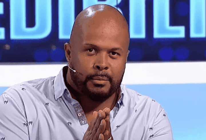 Ce făcea Corneliu Vadim Tudor în fiecare an, de 1 Decembrie: „Pentru  țara mea îmi dau viața!"