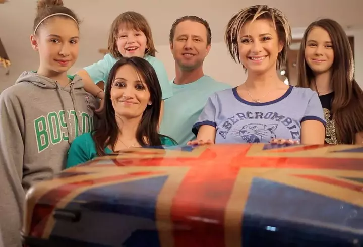 Florinel Coman și Ioana Timofeciuc și-au botezat fetița. Cine sunt nașii copilului