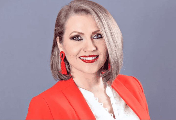 Florinel Coman și Ioana Timofeciuc și-au botezat fetița. Cine sunt nașii copilului