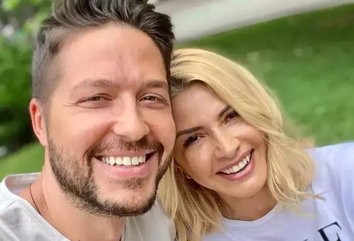 Andreea Antonescu s-a externat din spital, la 3 zile după ce a născut: „Abia aștept să o duc pe bubulina acasă”. Noi imagini cu fiica artistei