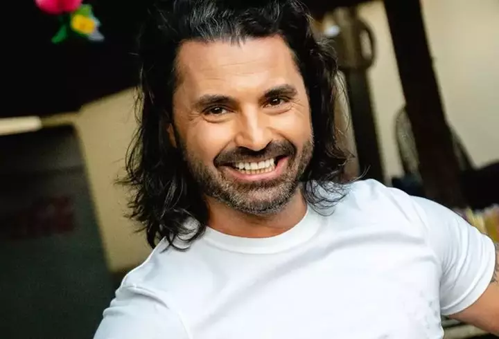 Cătălin Botezatu și-a făcut cadou de ziua lui o mașină de lux cu interiorul roz: ”Mi-o doream enorm”