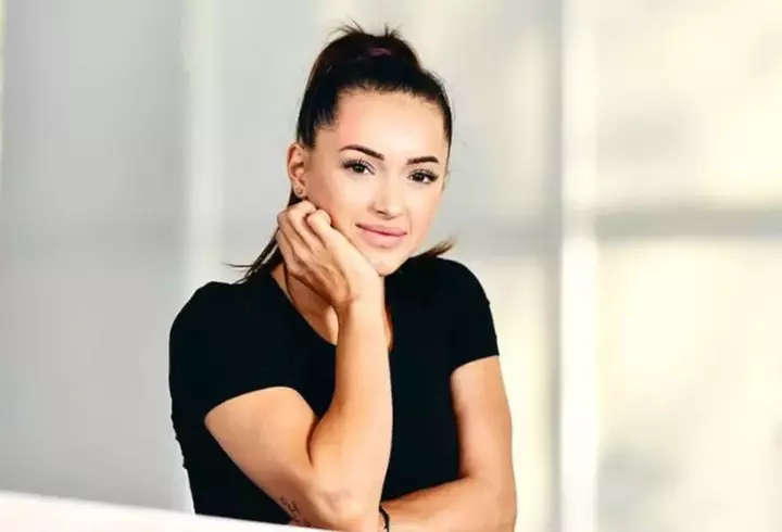 Romanița Iovan dă vina pe autorități, la 9 ani de la moartea lui Adrian Iovan. Vedeta își lasă fiul să-i facă dreptate pilotului: „Să decidă el dacă va deschide vreun proces”