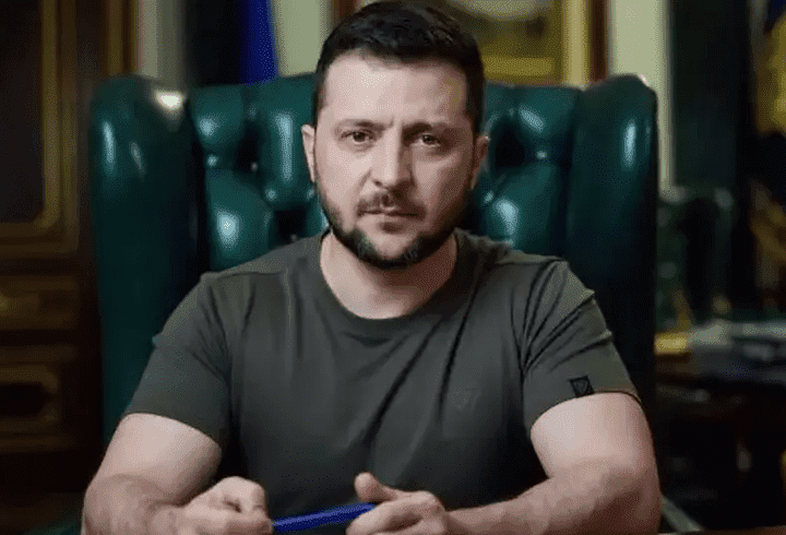 Un profesor de la Seminarul Teologic Ortodox din Baia Mare este acuzat că le-a făcut avansuri elevelor minore: "Poate vei ajunge să mă cunoști mai bine..."