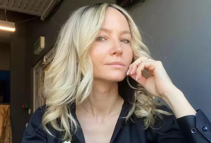 Cine este și cum arată Anca, sora Adrianei Bahmuțeanu. A lucrat în domeniul televiziunii