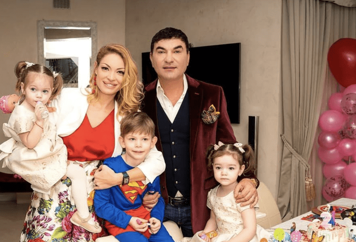 Mama Oanei Matache nu e de acord cu relația fiicei sale: "Exemplarul acesta nu trebuie să stea în preajma celor mici. Ea nu e divorțată legal"