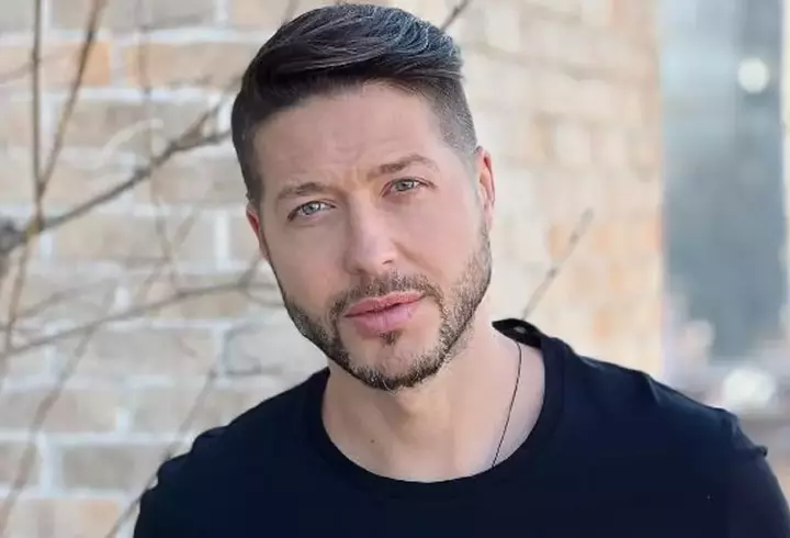 Cum comentează Cătălin Botezatu ținutele purtate de Gina Pistol și Smiley la nuntă: „Un stil boho chic, romantic, curat. Totul denotă...” / EXCLUSIV
