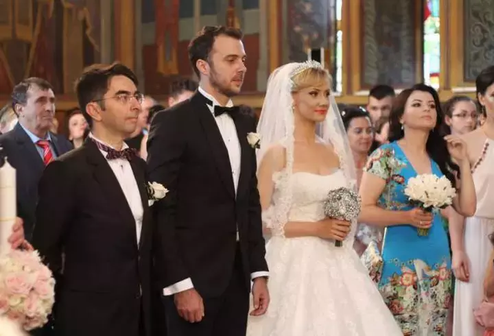 bebelusa-oana-ionita-si-logodnicul-ei-florin-budnaru-sunt-de-acum-sot-si-sotie-fotografii-de-la-nunta_3