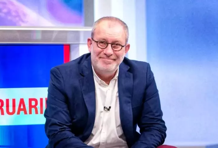 Anca Alexandrescu, derapaj șocant către o jurnalistă de la România TV, la mitingul organizat pentru Călin Georgescu: „Marş de-aici!”. Prezentatoarea ar fi lovit microfonul reporterei