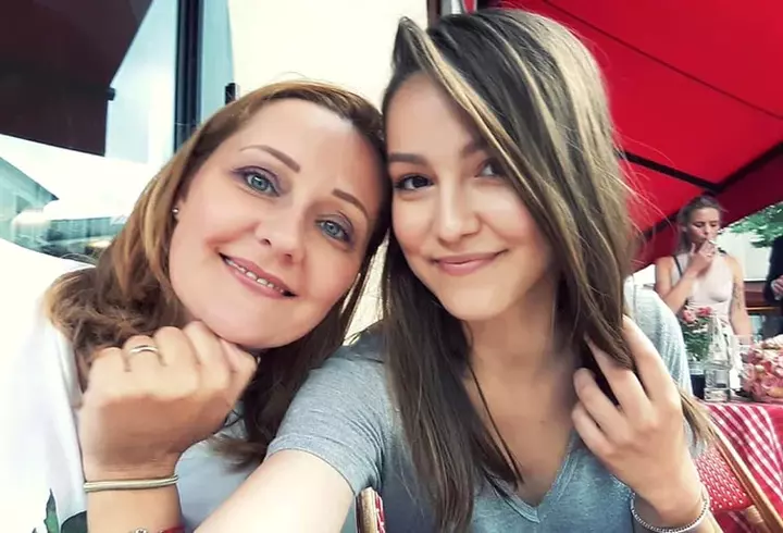 Irinel Columbeanu s-a întors la vila de la Izvorani și s-a plimbat printre ruine. Un tablou vechi i-a trezit nostalgia: „Nu-mi pare rău de nimic, dar...”