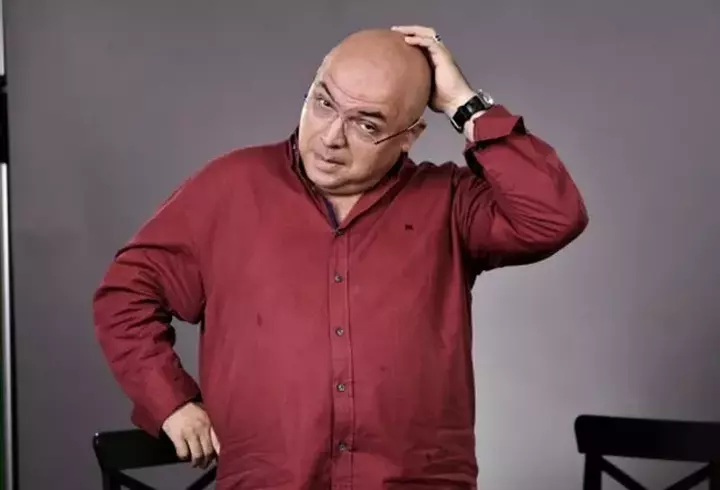 Cine este Șerban Ghenea, românul care colaborează cu Taylor Swift. A fost premiat la Grammy 2024 și a lucrat cu Beyonce, Shakira și Michael Jackson