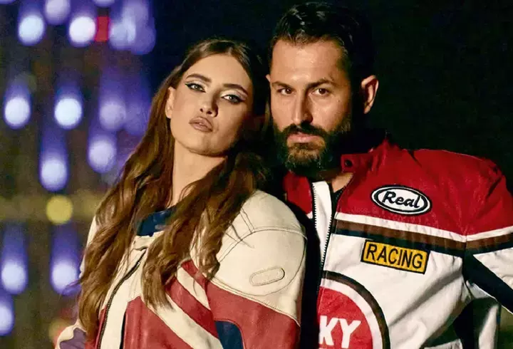 iulia-albu-mike