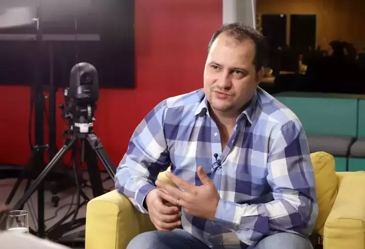 Paula Chirilă a recunoscut că a fost atrasă de Connect-R: „A fost crush-ul meu, eram fiartă pe el”. Dezvăluirile făcute de actriță la Te cunosc de undeva, unde sunt colegi