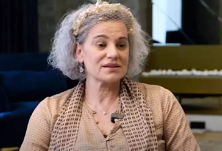 Carmen Brumă ne învață cum să scăpăm de grăsimea de pe burtă: "Poți să faci un milion de abdomene în fiecare zi. Nu se va vedea dacă nu ai grijă la... "