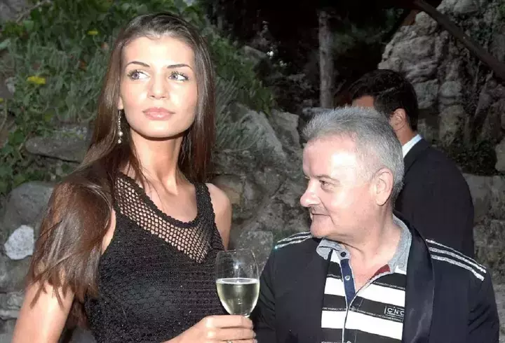 de-ce-a-divortat-monica-gabor-de-irinel-columbeanu