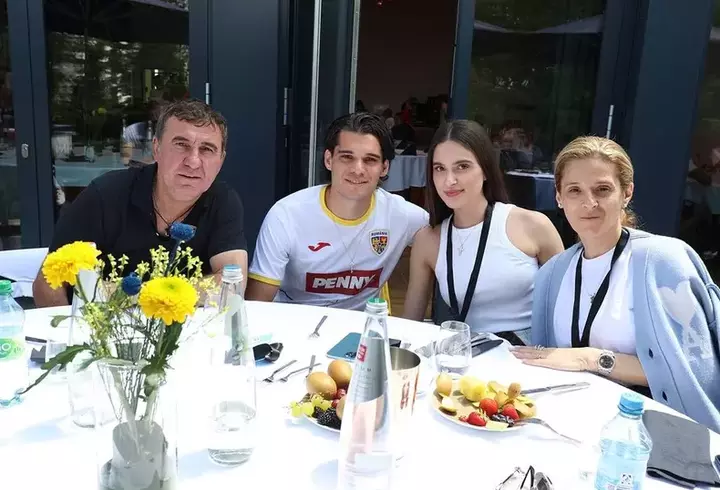 "Femeile își cumpără genți foarte scumpe doar pentru a impresiona alte femei!". Bianca Drăgușanu dezvăluie motivul pentru care femeile își achiziționează articole de brand