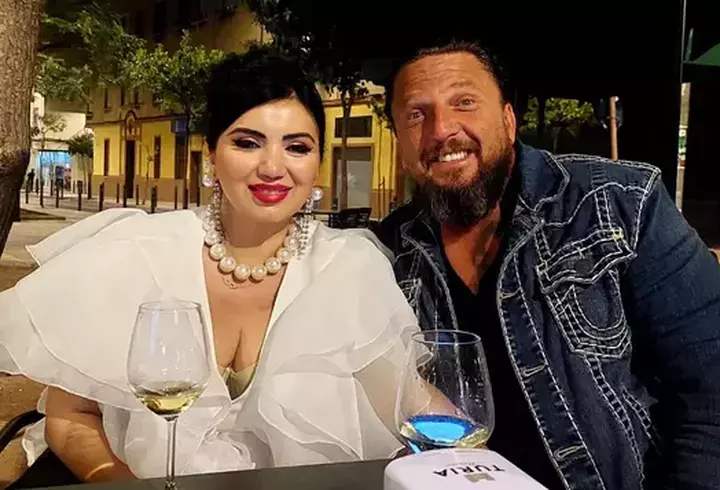 Bunica virală de la „Beach, Please!” a murit la 73 de ani. Și-a însoțit nepotul la festival, iar Selly le-a oferit bilete gratuite la ediția din 2026