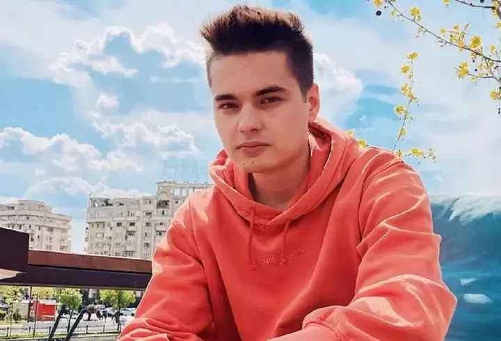 Bunica virală de la „Beach, Please!” a murit la 73 de ani. Și-a însoțit nepotul la festival, iar Selly le-a oferit bilete gratuite la ediția din 2026