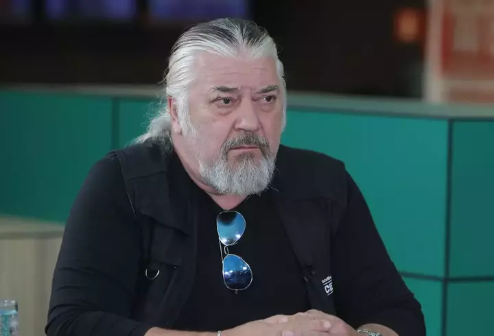 David Popovici și sacrificiile unui campion olimpic. Cum decurg antrenamentele și care e partea grea a înotului de performanță: „Imediat după ce intru în apă, înțeleg de ce trec prin această bătaie de cap în fiecare zi”