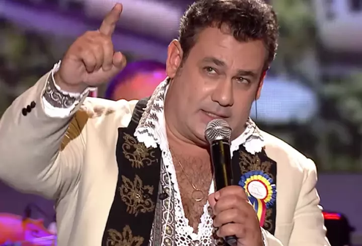 Alin Oprea o acuză pe fosta soție că îl denigrează prin intermediul unor conturi false: "Până aici, Larisa Uță! Războiul dintre noi nu se va încheia. Voi lupta fără oprire, pe toate planurile..."