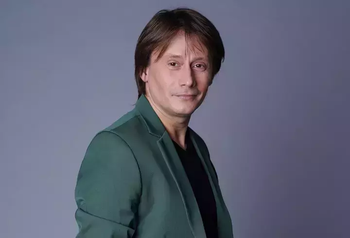 marius-manole-acasa