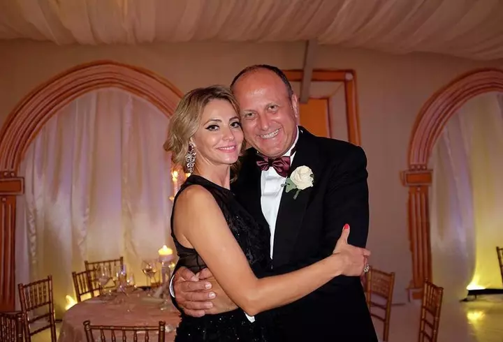 Camelia și Dan Șucu, împreună la botezul nepoatei lor. Afaceristul, moment romantic alături de Diana, actuala soție, pe ringul de dans: „Două decenii de iubire curată”
