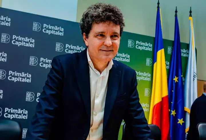 Nicusor-Dan-si-a-depus-candidatura-la-alegerile-prezidentiale-1