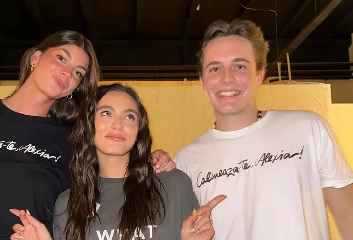 Ce ascunde Andreea Esca în fața camerelor. Detaliul pe care nimeni nu l-a observat de 30 de ani: „Mi-a spus să fiu atentă cum să îmi pună lumina, să nu se vadă acest lucru”