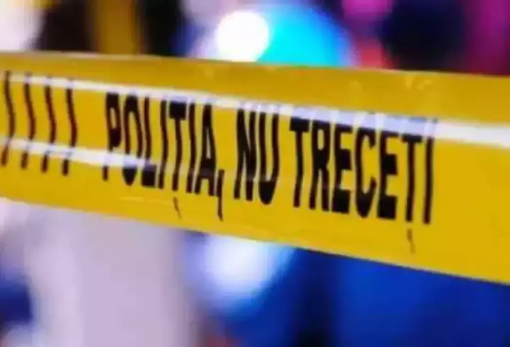 Cum s-a întâmplat tragedia în care o fostă jurnalistă și fiica ei s-au aruncat de la etaj. Filmul evenimentelor, povestit de vecini și ce a spus tatăl copilului: „Când am ajuns, fetița încă respira”