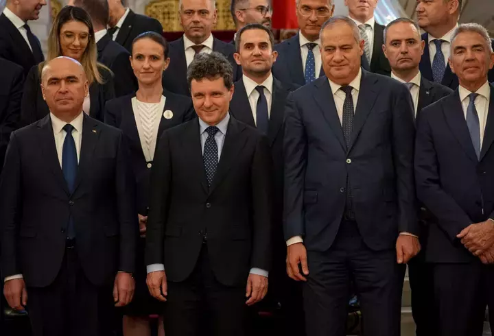 averi-ministri-guvernul-bolojan-1-1