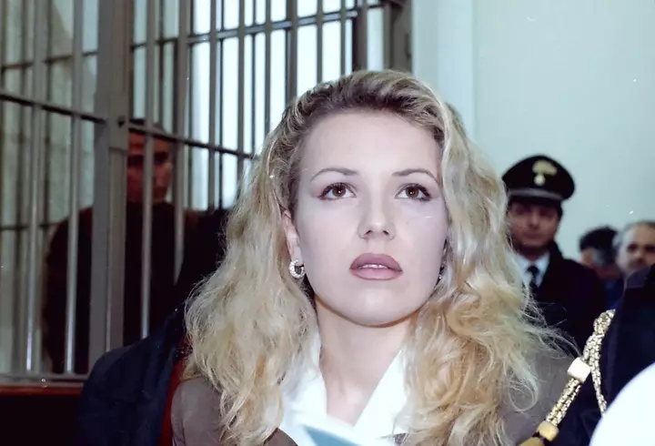 Ce a răspuns Ilie Bolojan, întrebat dacă folosește demisia pentru a intimida coaliția: „E nevoie de respect și solidaritate între parteneri. Nu faci reforme uitându-se la sondaje”