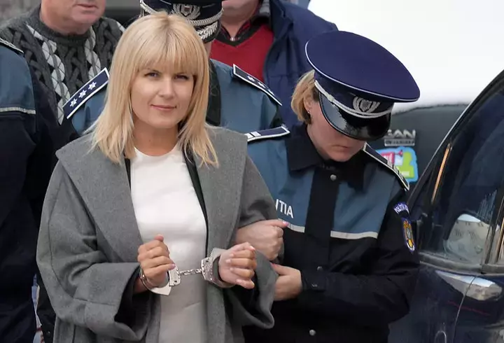 hepta_1935562-scaled