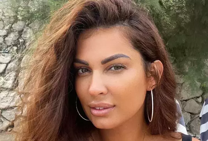 Nicoleta-Luciu-