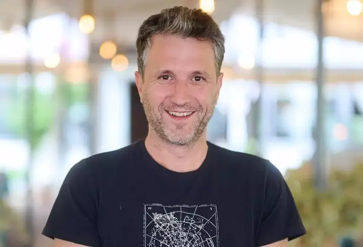 Lino Golden, singur la VIVA! Influencers Party 2025. Cum a fost surprins la câteva luni după divorțul de fosta soție, Delia Salchievici
