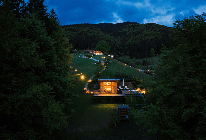 Escapadă cu echipa în Deltă: la Pensiunea Doi Căpitani, teambuildingul devine vacanță