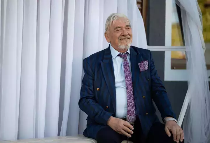 cine-este-mihai-dinvale-actorul-care-se-va-alatura-serialului-lasa-ma-imi-place-camera-609