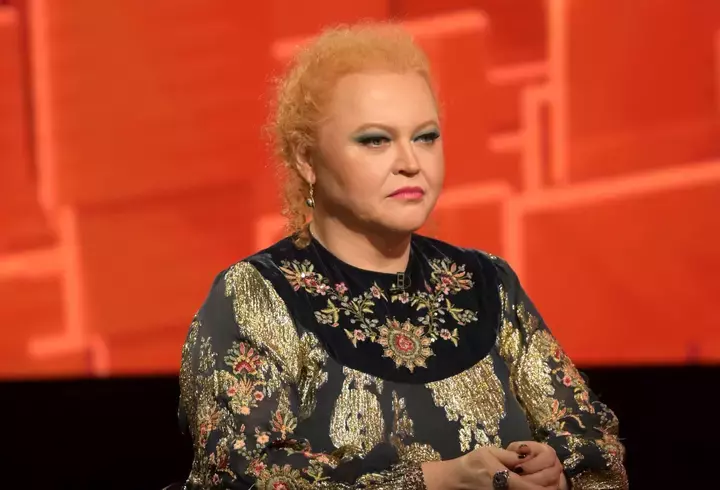 narcisa-suciu-la-40-de-intrebari-cu-denise-rifai_kanal-d-2-1-1-scaled-2