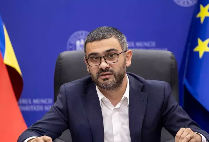 Reacția ministrului Rogobete, după ce a fost acuzat că a panicat populația în cazul avionului întors pe Otopeni: "Într-un scenariu negativ, vorbeam despre victime multiple, care nu se tratează pe pistă"