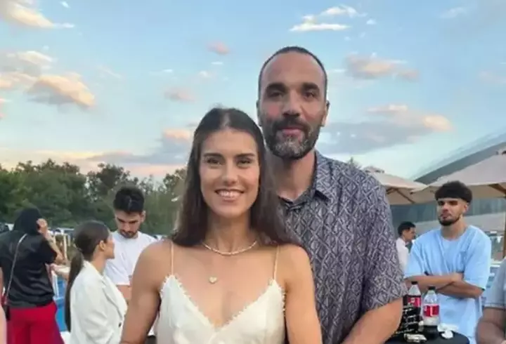 Cine este Iuliana Dup de la Desafio. Confecționează pălării și a fost abuzată sexual în adolescență: „Am trăit în tăcere, cu frică și rușine”