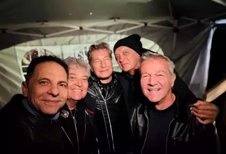 Dan Negru și Roxana Ionescu, ofertați de mai multe televiziuni să refacă Ciao Darwin: "Mi-au arătat și studii care confirmau că publicului îi e dor de show-urile de atunci"
