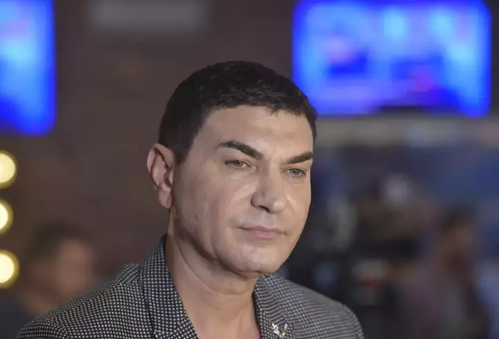 Tudor Chirilă și iubita lui, Iulia Mîzgan, au fost înșelați cu 30.000 de euro când și-au renovat pensiunea: „Nu am avut depresie din dragoste, cum am avut depresie de la constructori”