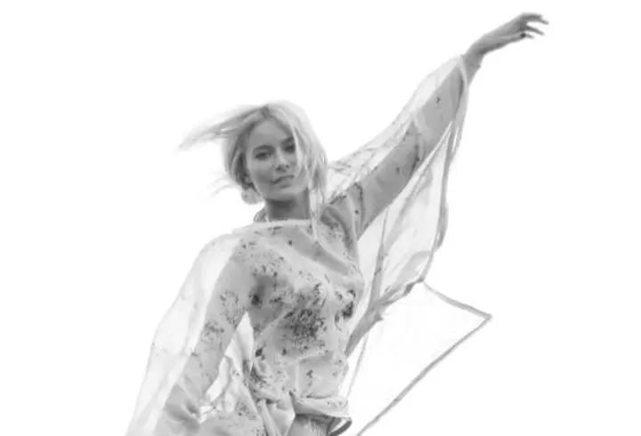 Jessica Biel, superba intr-o rochie stralucitoare